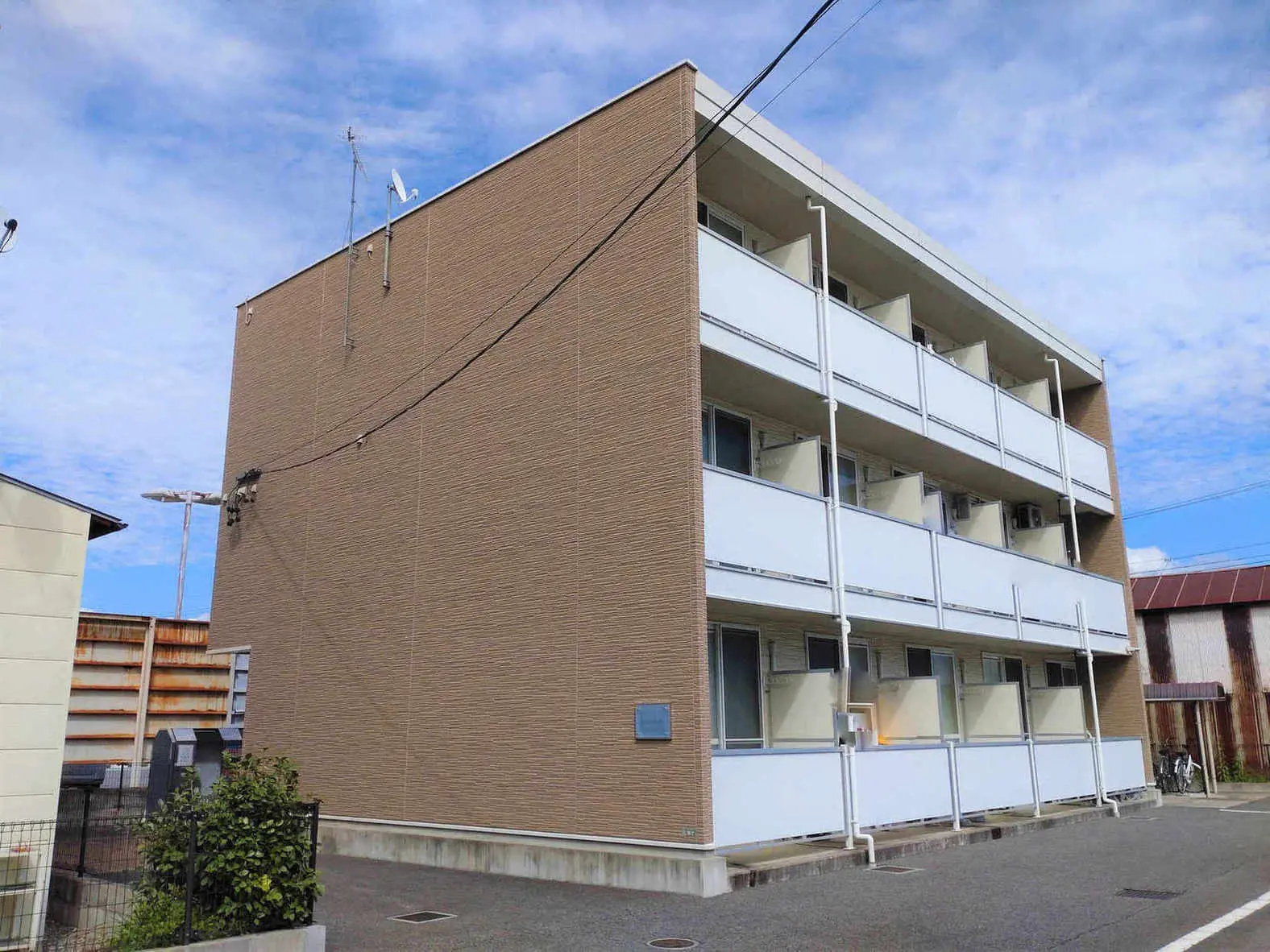 上田市踏入２丁目 月極駐車場